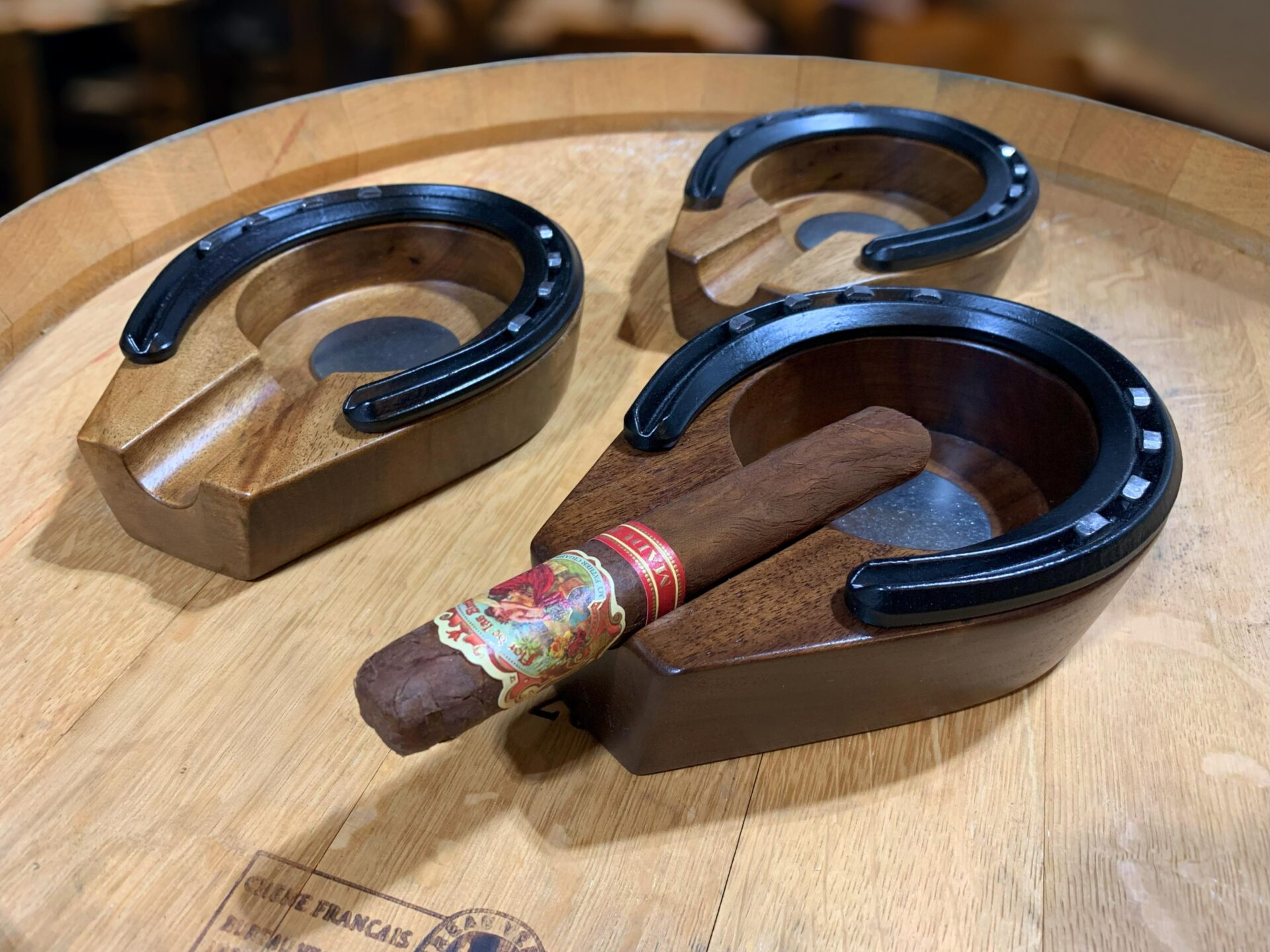 Horseshoe Cigar Holder - Image 3